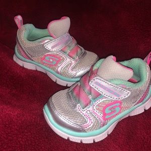 Toddler sketcher shoes